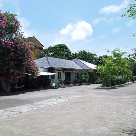 Nha Khach Hai Quan Ðố Sơn エクステリア 写真